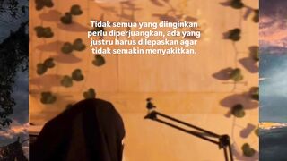 Kata 'yaudah gapapa' adalah bentuk terbaik dari berdamai dengan keadaan.