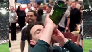 "They called us bottlers, now we’re holding the bottle!" ????????