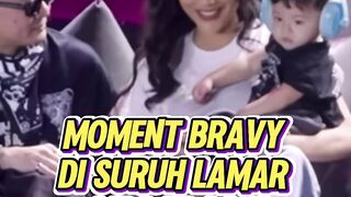 Bravy lamar erika lagi?