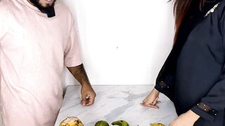 Fruit challenge reaction game