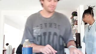 flip to eat ????