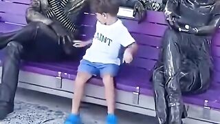 When The Living Statue Moves! Best Scare Pranks Compilation ????