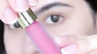 Soft makeup look 2