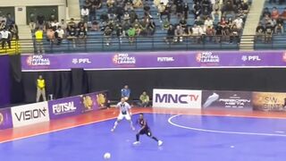 Save dari Kiper Terbang???? #futsal