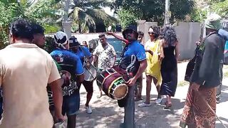 Dancing with papare