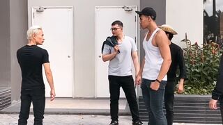Funny mua thigh fight ????????