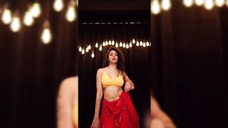 Indian Girl Riya Sood Dance 3