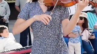 ♥️✨????#karolinaprostenko #relaxingmusic #instrumental #latenightvibes #violon  #streetmusician 5