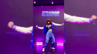 Indian Girl Noorin Sha Dance 20