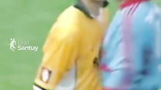 Ketika JJ Okocha Menghancurkan Oliver Kahn Di Bundesliga!???????? 4