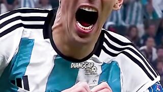 Apakah Di Maria pemain sepak bola paling beruntung!? ????