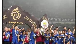 PERSIB MENUTUP RANGKAIAN TROPHY