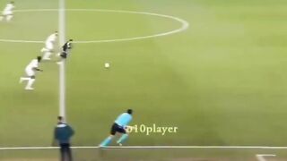 Kadang ada gol yang bikin kita biasa aja, dan juga bikin kita bingung