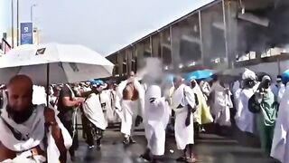 আল্লাহর ঘরের মেহমানেরা