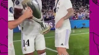 Definisi lini tengah sempurna: Modric, Kroos, Casemiro.