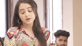ছাত্রী যখন স্যারের প্রেমে পড়ে। #shorts #shortsfeed #love