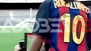 Adobet88 | Aksi Pesepak Bola Di Atas Rumput Hijau 2
