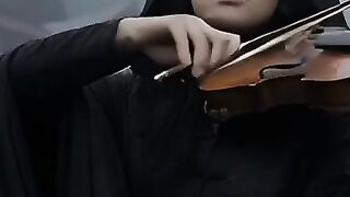 Gothic metal violin rhythm of the song Ummi Tsuma Ummi