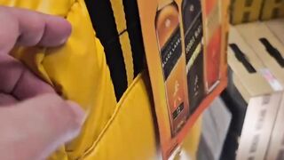 Beli Jhonnie WALKER dapat hadiah