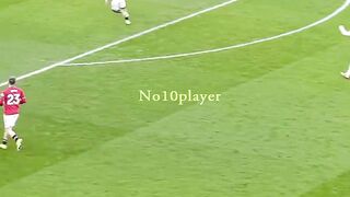 Aksi "No-Look Pass" Paling Jenius
