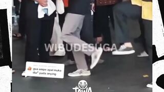 aduuh abangg kawai banget sih wkwk