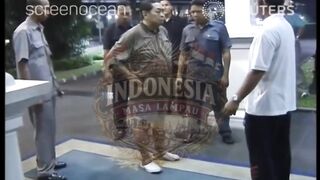 Gus Dur berolahraga di Istana Merdeka