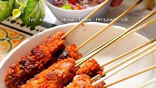 Bikin Sendiri di Rumah! Sate Ikan Tuna Bumbu Merah Plus Sambal Matah Pedas Mantap