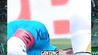 Karir yang penuh talenta, tapi sayang harus akrab dengan cedera. ????