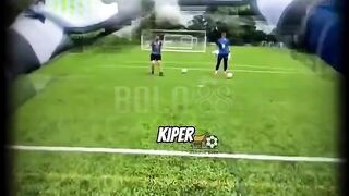 Freekick brazil buat oliver kahn mati kutu! ???? 2