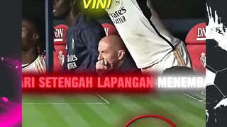 Definisi balas dendam terbaik di lapangan hijau! ????