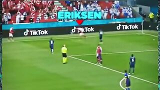 Detik-detik mencekam saat Christian Eriksen tiba-tiba kolaps di lapangan