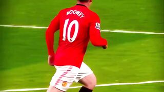 Gol voli paling ikonik Robin van Persie adalah tendangan voli first-time kaki kiri yang spektakuler