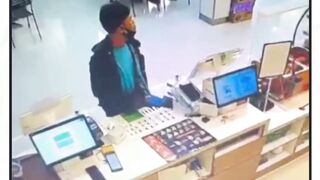 Dompet Customer Ketinggalan di Meja Kasir, Eh diambil Driver ShopeeFood