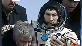 Kepulangan Sergei Krikalev dari luar angkasa!!!