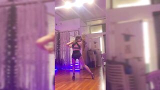 Indian Girl Kaira Soni Dance