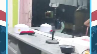 Eng lagi salon bareng teman avatar lain nya ????