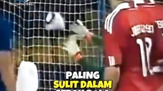 3 teknik tendangan sulit dalam sepak bola