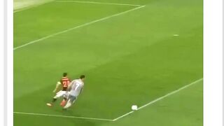 Mesin gol yang mengubah pertandingan besar menjadi highlight pribadinya sendiri. ????✨