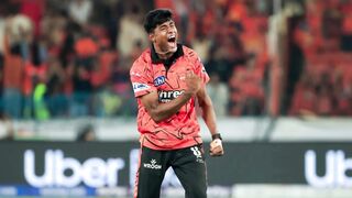 ২১ বছর বয়সী এক হার না মানা তরুণ সাকিব হোসেন।
