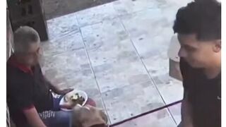 O unico defeito desse hamburguer doce