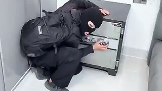 Caught in the Act? The Unexpected Twist Everyone Missed! ????????