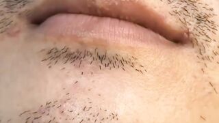 ASMR Cabut kumis tipis manja