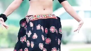 Kitna Pagal Dil Hai Song Dance