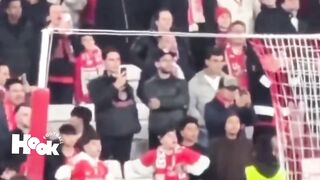 Pemainnya melakukan r*sis