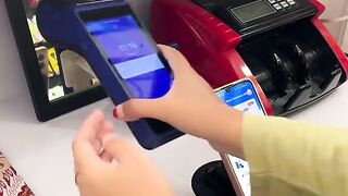 Butuh bantuan? Tim Customer Service kami siap membantu anda