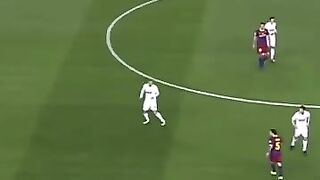 Xavi scanning like a pro