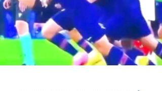 baru 21 tahun, João Neves sudah membuktikan bahwa sepak bola bukan hanya tentang keterampilan yang mencolok dan gol-gol spektakuler.