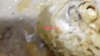 menemukan mata pancing di