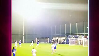 Gol Yang Tidak Terduga Di Sepak Bola ????