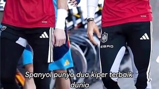 Punya dua kiper dengan statistik luar biasa di liga top Eropa